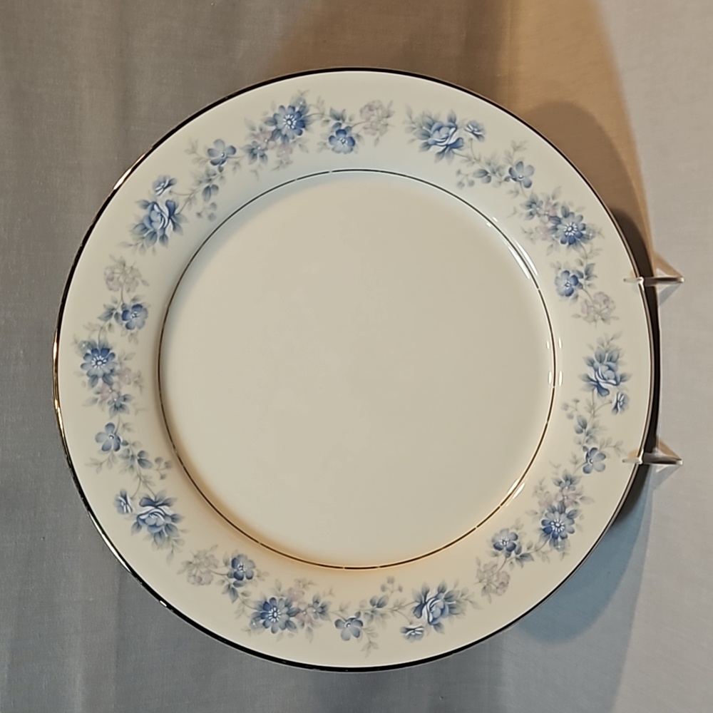 Noritake Splendor Dinner Plate